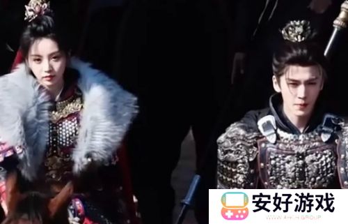 《逐玉》未播先火，张凌赫解锁发冠新造型，和田曦薇同框太般配