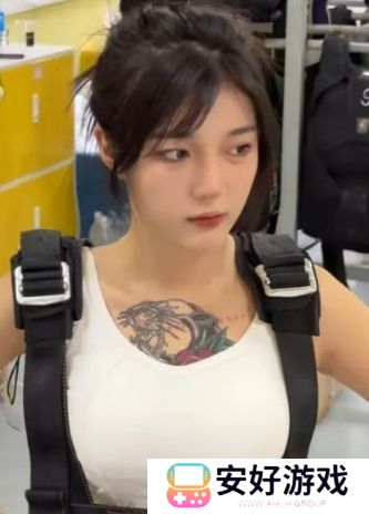 旭旭宝宝遭旗下女主播爆料，称给的抽成有问题，直言其是“无良宝宝”