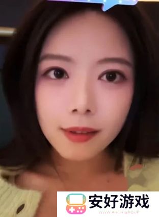 LPL女主持骆歆曝光收入，称去年工资只有16万，网友惊呼：怎么这么少