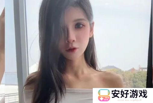 狗头萝莉被质疑“取肋瘦腰”，发视频晒身材回应，让大家没必要焦虑