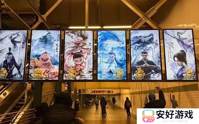 《哪吒2》破百亿海报出炉,登上时代广场大屏,正式出征海外市场