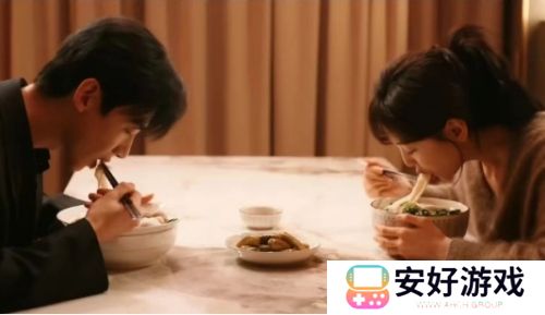 《难哄》看懂桑延陪温以凡玩4年游戏,才猛然发现,他的爱究竟有多深